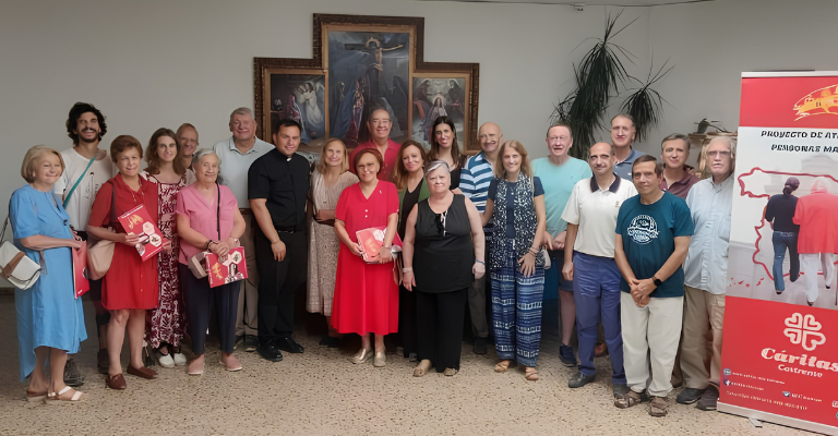La Fundación Complutense colabora con Cáritas Castrense en el proyecto “El arte de acompañar a nuestros mayores sin estresarse”